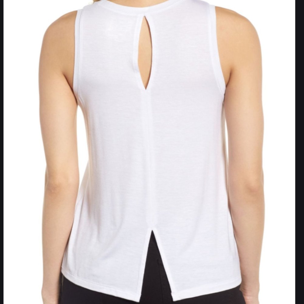 HALOGEN White Keyhole Tank